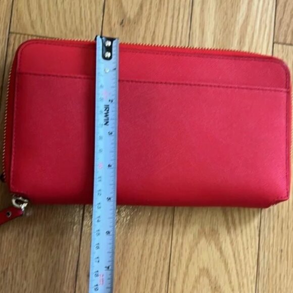 kate spade cedar street maia travel wallet passport holder red nwot - Picture 9 of 10